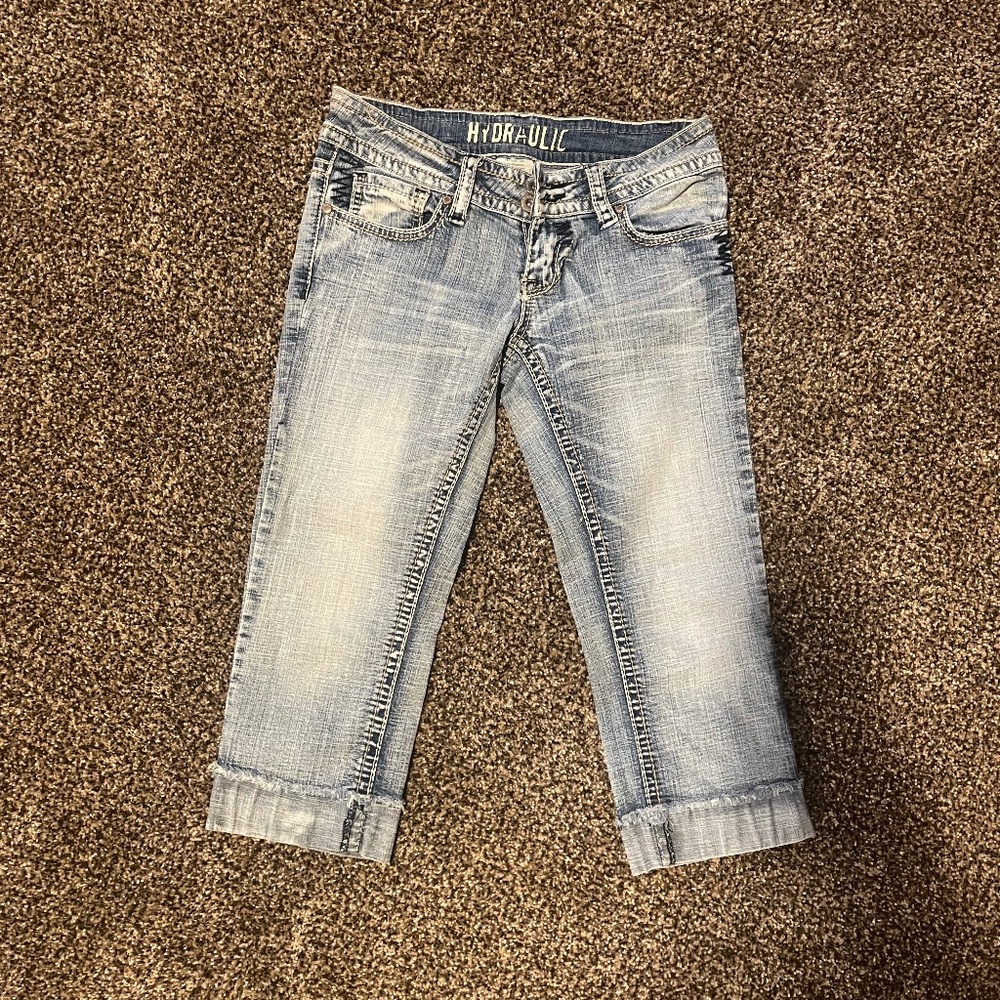 Size 3/4 hydraulic capri shorts
